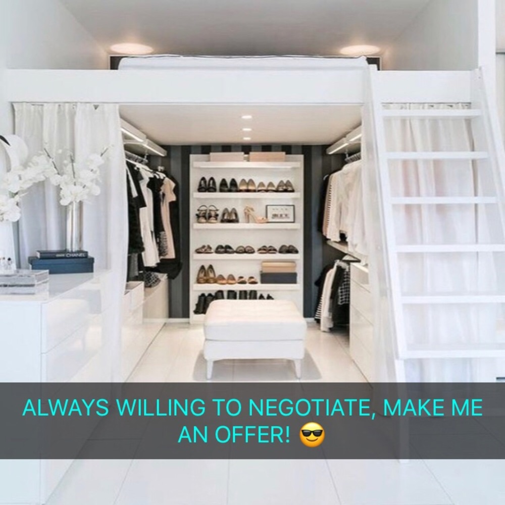 WELCOME TO MY CLOSET! 🥰